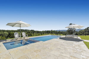 Sunshine Coast Moreton Bay Symphony 7 Neptune Spa Grey Quartz 3 1